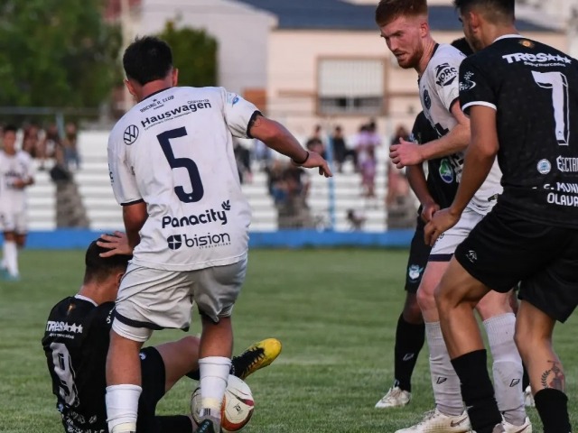 Racing se meti en la final de los playoffs